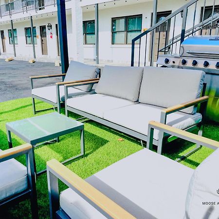 Appartement The Moose #11 - Luxe Modern Loft With King Bed, Free Parking & Wi-Fi à Memphis Extérieur photo
